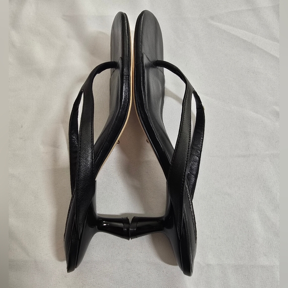 Tony Bianco Black Kitten Heel Thong Mules - Picture 4 of 8
